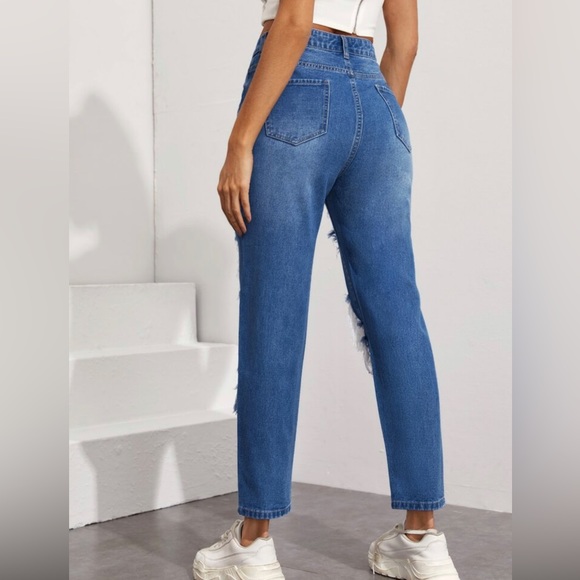 High Waisted Ripped Jeans - Picture 4 of 7